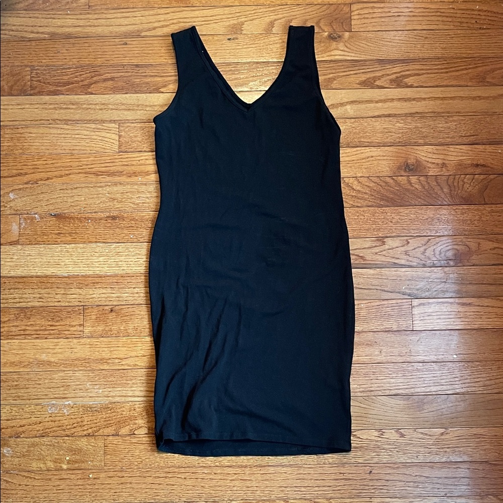 Black Sleeveless Dress